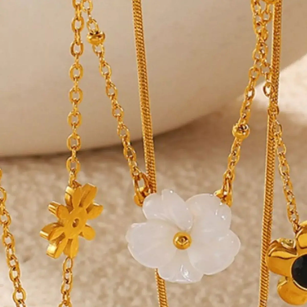18K Gold-Plated Stainless Steel Flower Pendant Necklace