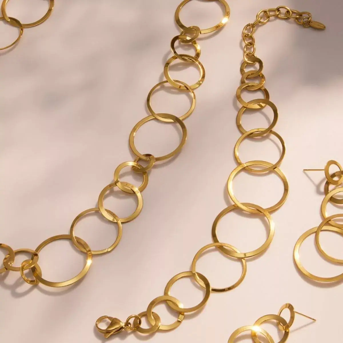 18K Gold-Plated Titanium Steel Round Bracelet